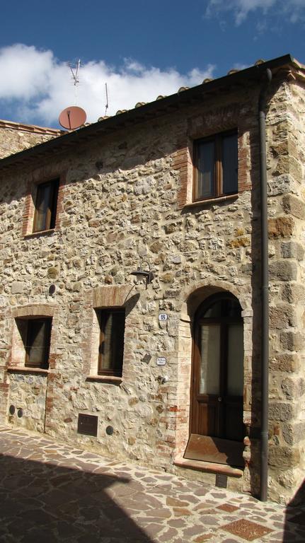 Villa Al Piccolo Ulivo, a casa di Mimo&Sè Castiglione dʼOrcia Esterno foto