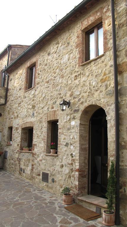 Villa Al Piccolo Ulivo, a casa di Mimo&Sè Castiglione dʼOrcia Esterno foto