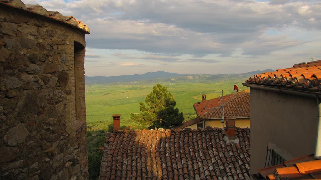 Villa Al Piccolo Ulivo, a casa di Mimo&Sè Castiglione dʼOrcia Esterno foto