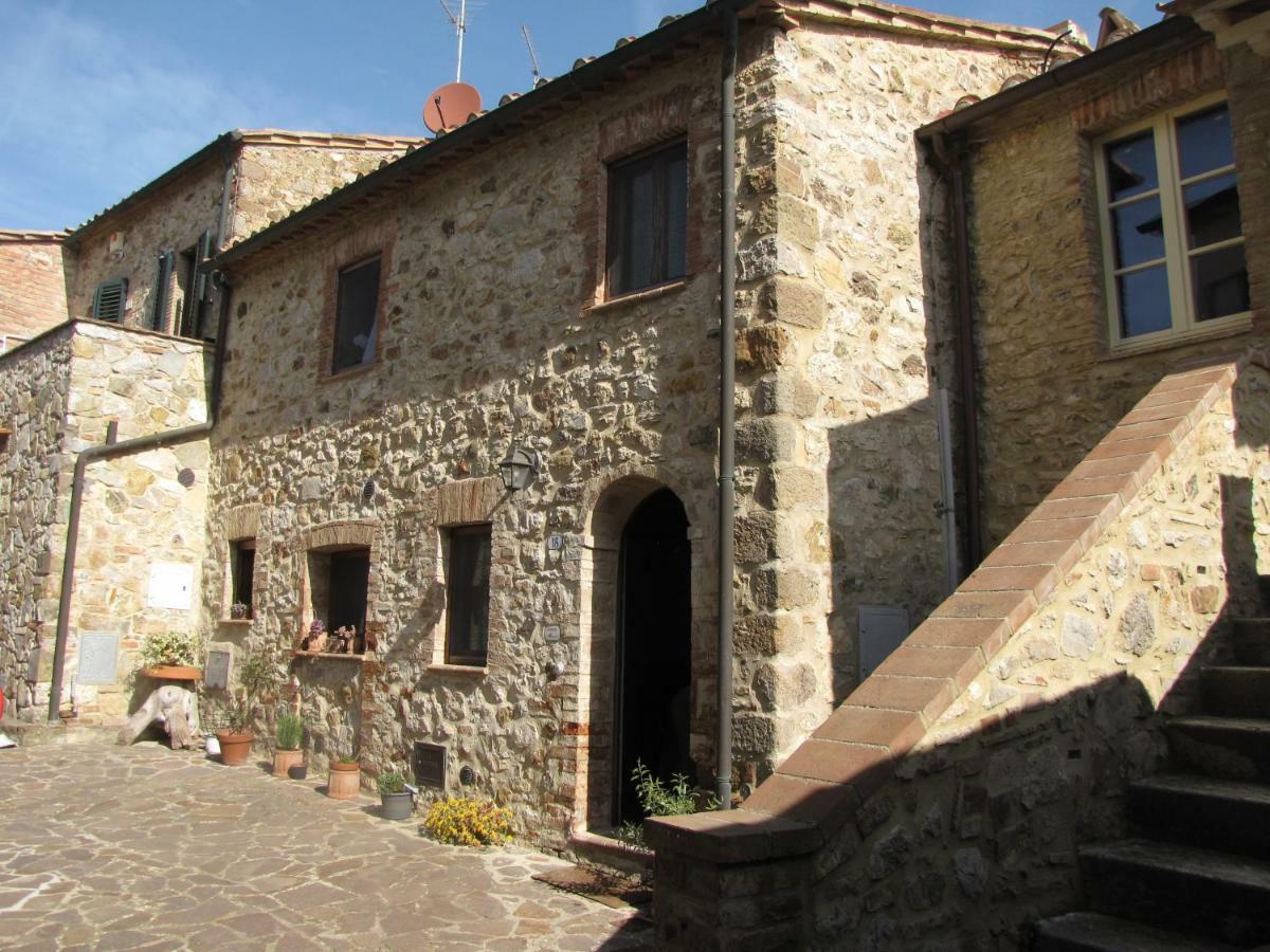 Villa Al Piccolo Ulivo, a casa di Mimo&Sè Castiglione dʼOrcia Esterno foto